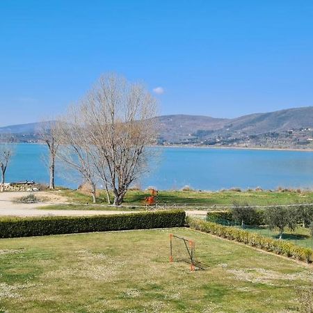 Appartamento Lago Trasimeno - Torricella Pg Exterior photo