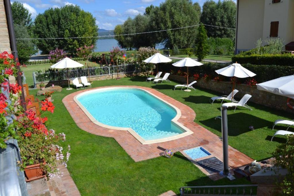 Appartamento Lago Trasimeno - Torricella Pg Exterior photo