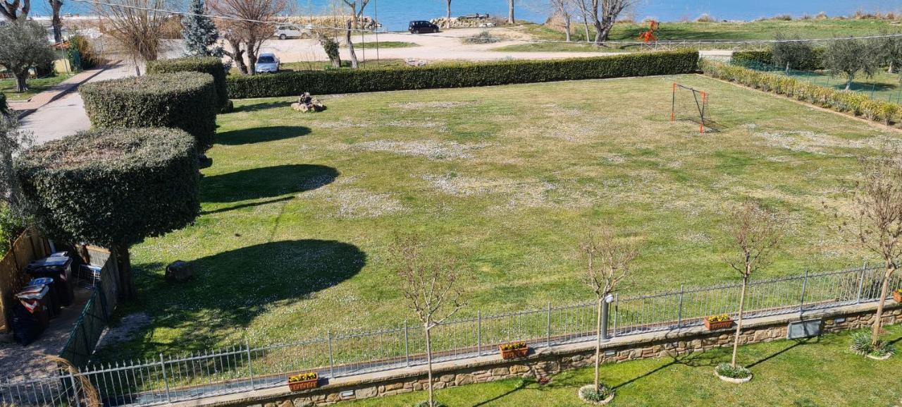 Appartamento Lago Trasimeno - Torricella Pg Exterior photo