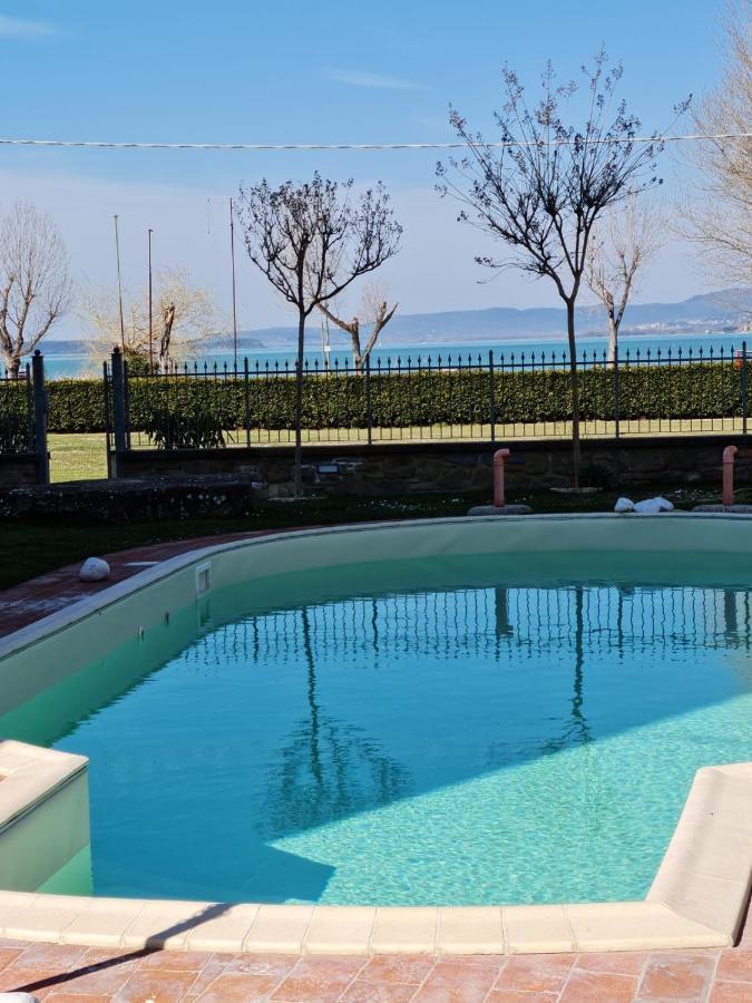 Appartamento Lago Trasimeno - Torricella Pg Exterior photo
